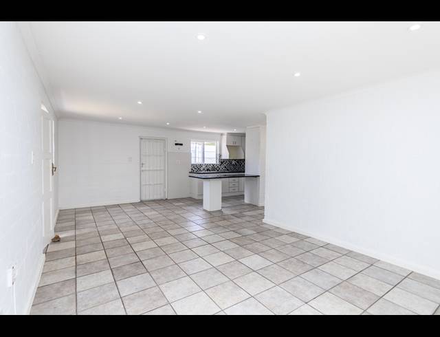4 BEDROOM FREESTANDING RENTED IN TABLE VIEW